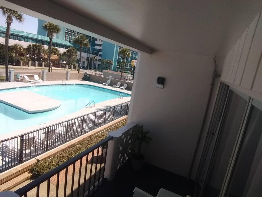 Pool Front & Across From Beach 默特尔比奇 外观 照片