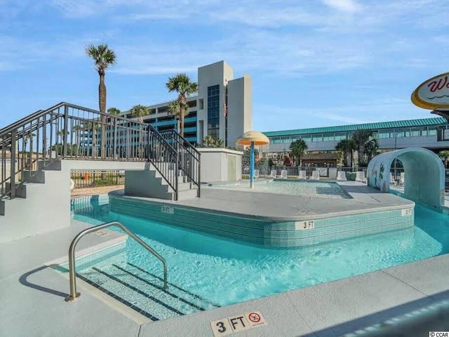 Pool Front & Across From Beach 默特尔比奇 外观 照片